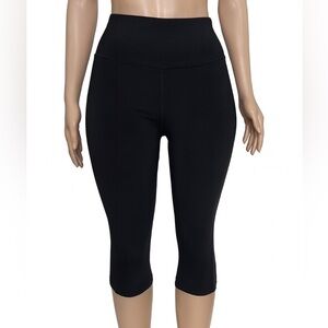Jockey brand SZ M clack stretch capri yoga pants
